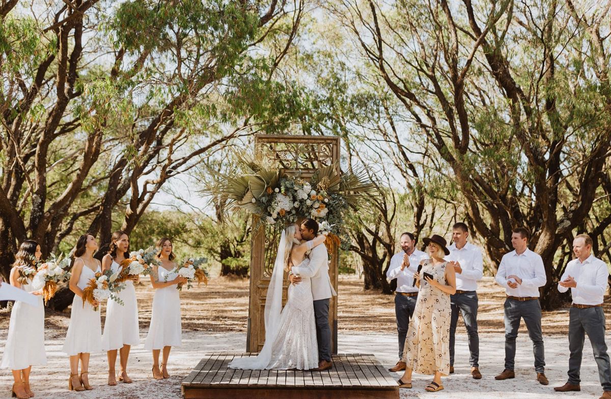 Dreamy ceremony backdrops to inspire your day