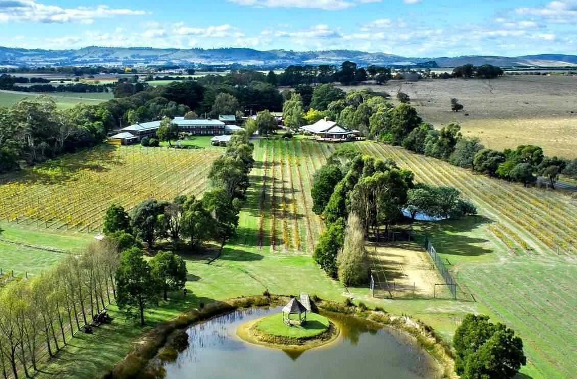 Glen Erin at Lancefield Vineyard Retreat honeymoon