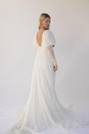 Cinq Bridal Long Sleeved Wedding Gown Bridgerton Vibes
