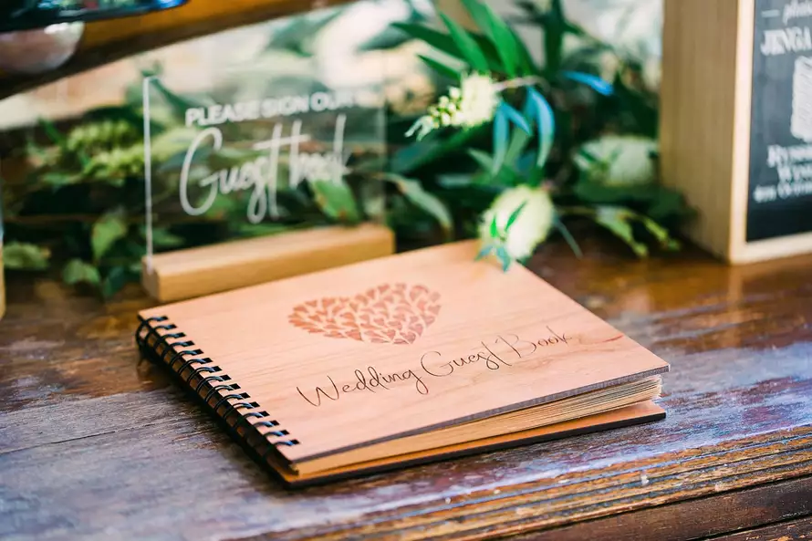 how to personalise your guestbook 