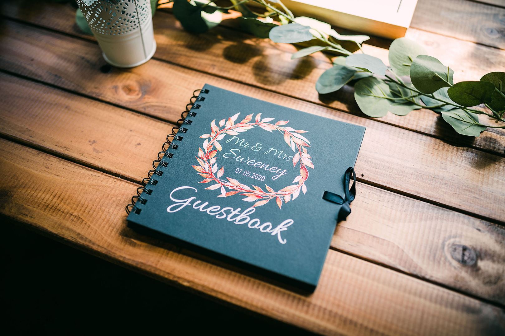how to personalise your guestbook 