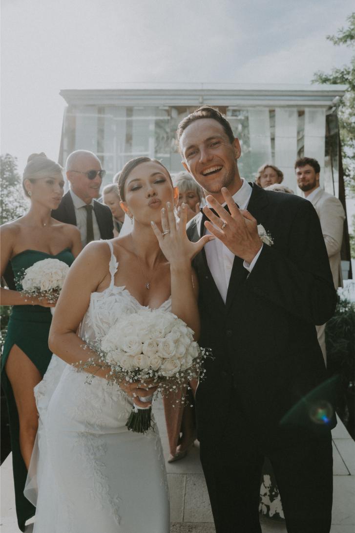 How to plan a destination wedding Destination Wedding by Easy Weddings planned Anastasia and Robert’s Uluwatu, Bali celebration.