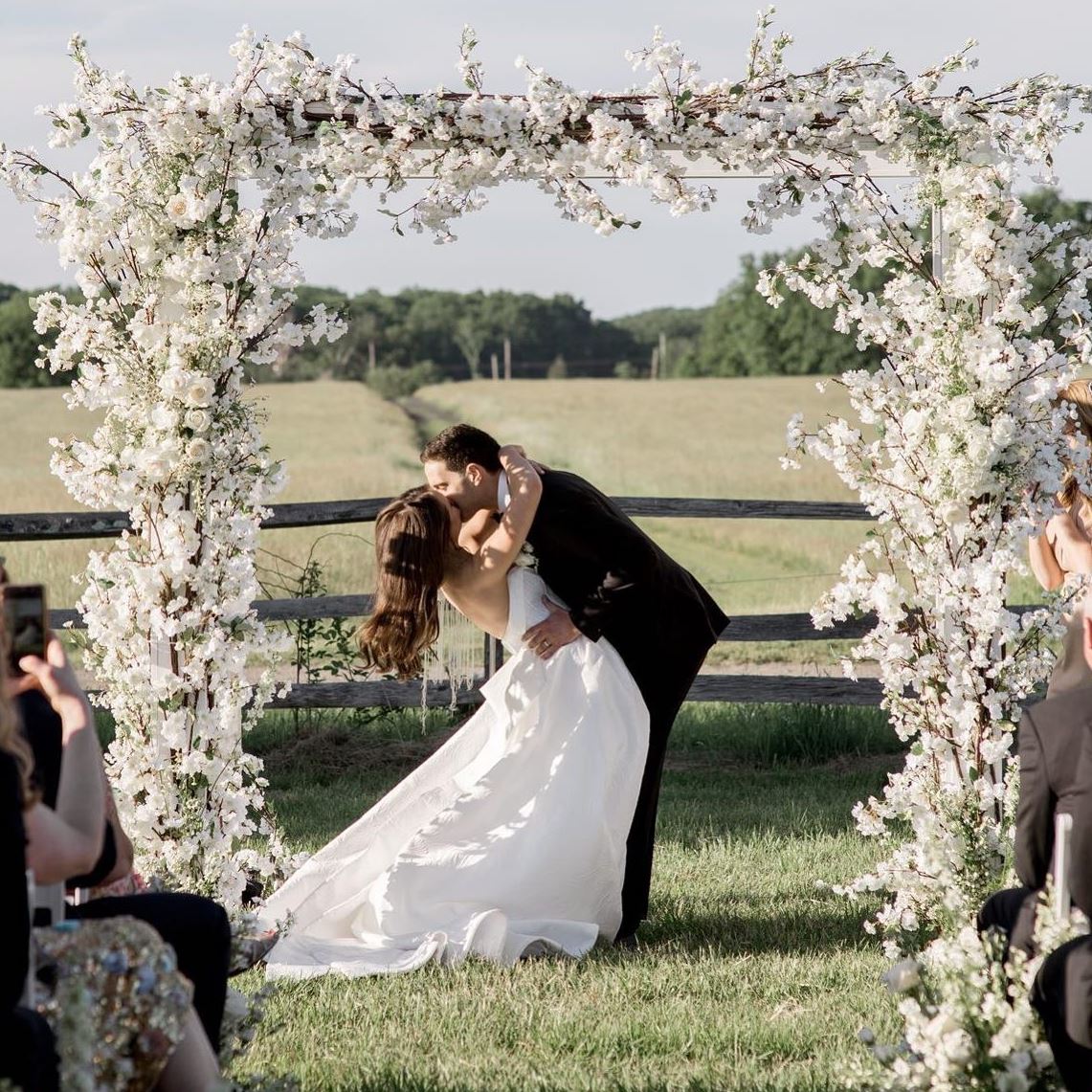 Popular wedding colour palettes of 2026 lukdesign events supplierprofilelive photo 0dbc91aa f220 4723 a890 df8a6345f8d0